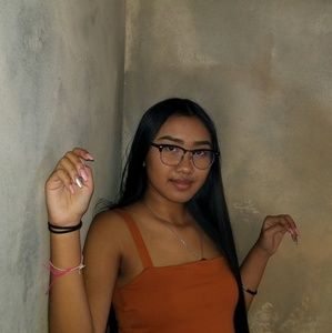 Meet your Posher, Angelina